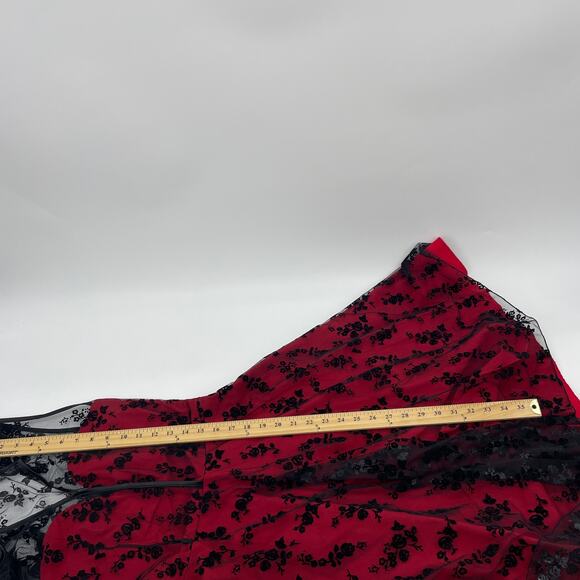 VOODOO VIXEN Better Bella Red Lace Fit Flare Dress Size S Rose Lined Cocktail - Picture 8 of 8